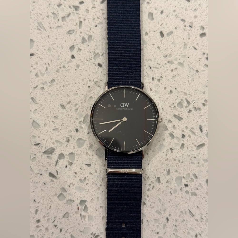Daniel Wellington Unisex Classic Bayswater
36mm Quartz Watch DW00600282